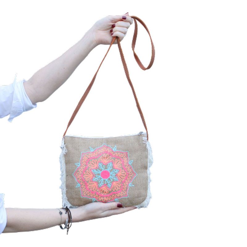 Bolso con flecos  - Estampado de Elefante